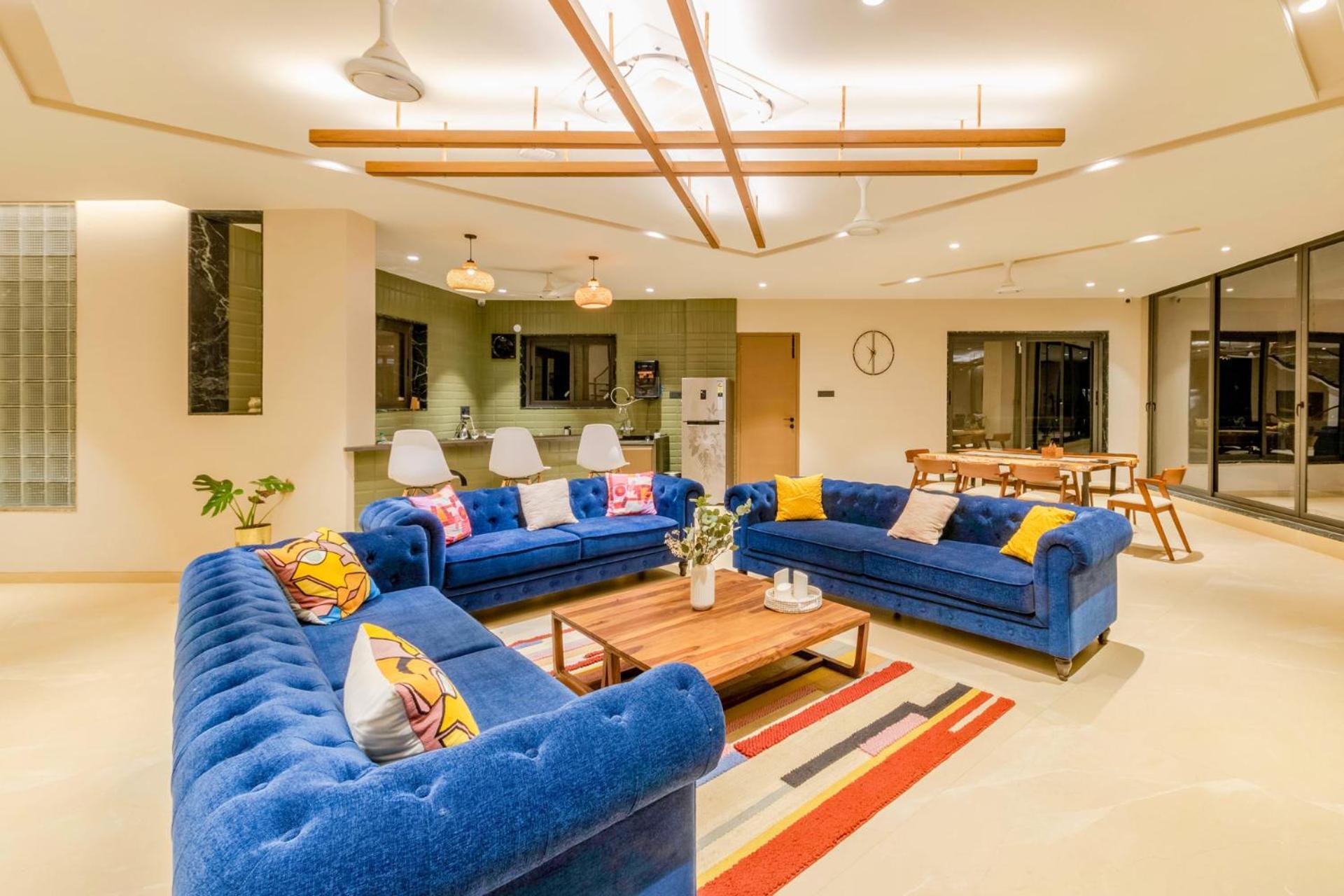 Pearl Lakeview Mansion By Stayvista - Lakeside Villa With Infinity Pool, Jacuzzi, In-House Theatre & Games Room イガットプリ エクステリア 写真
