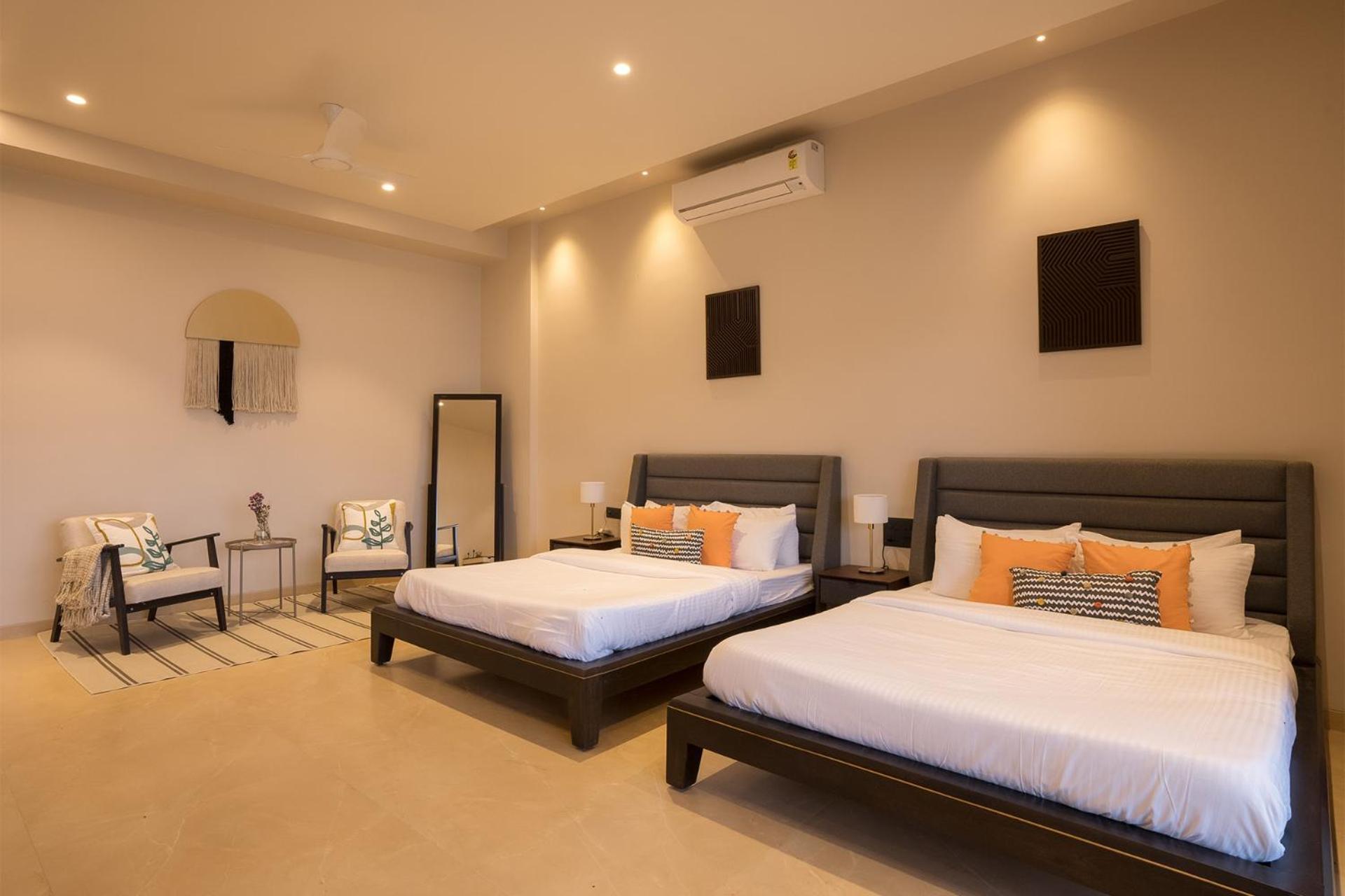 Pearl Lakeview Mansion By Stayvista - Lakeside Villa With Infinity Pool, Jacuzzi, In-House Theatre & Games Room イガットプリ エクステリア 写真